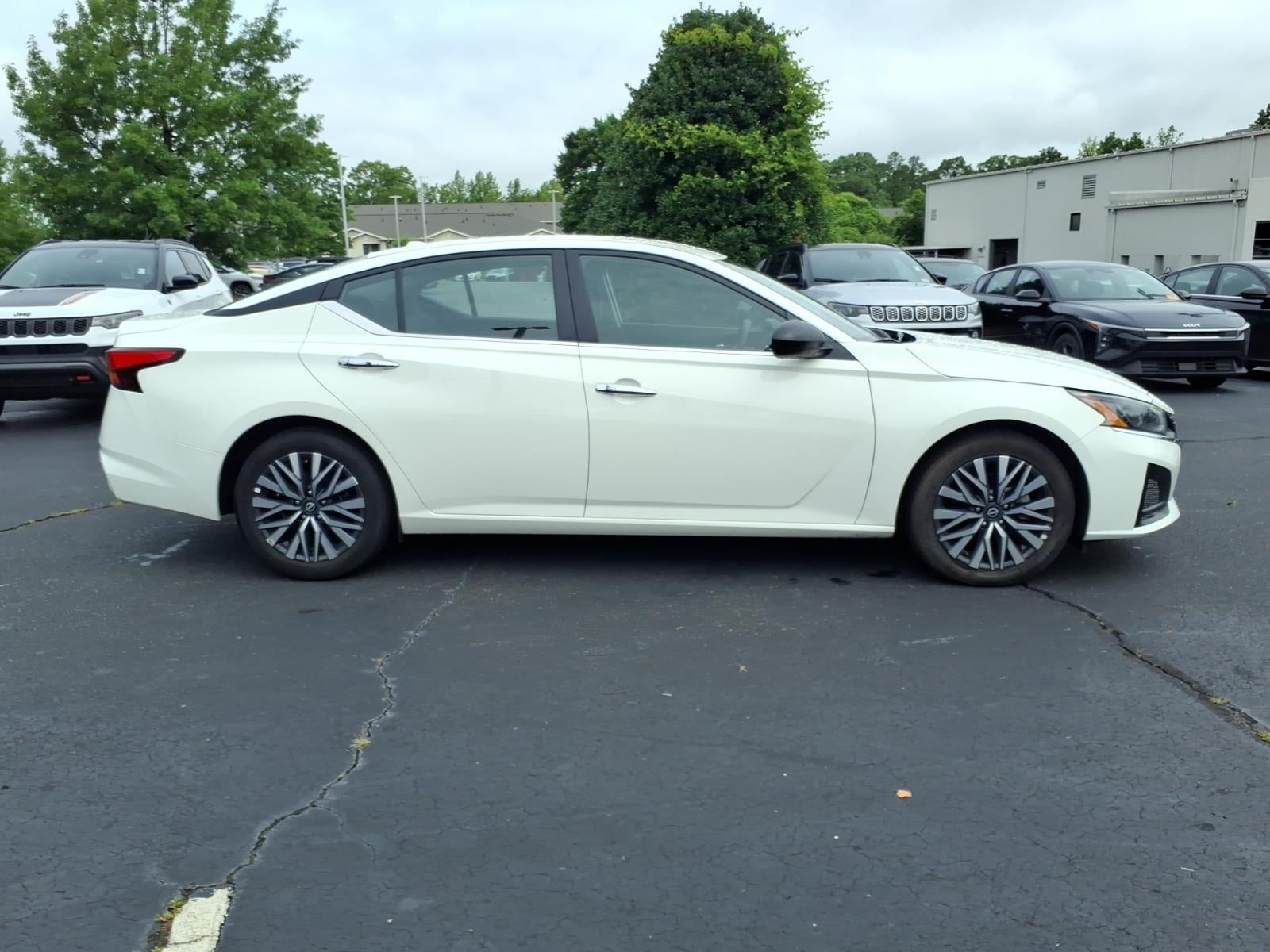 2025 Nissan Altima 2.5 SV