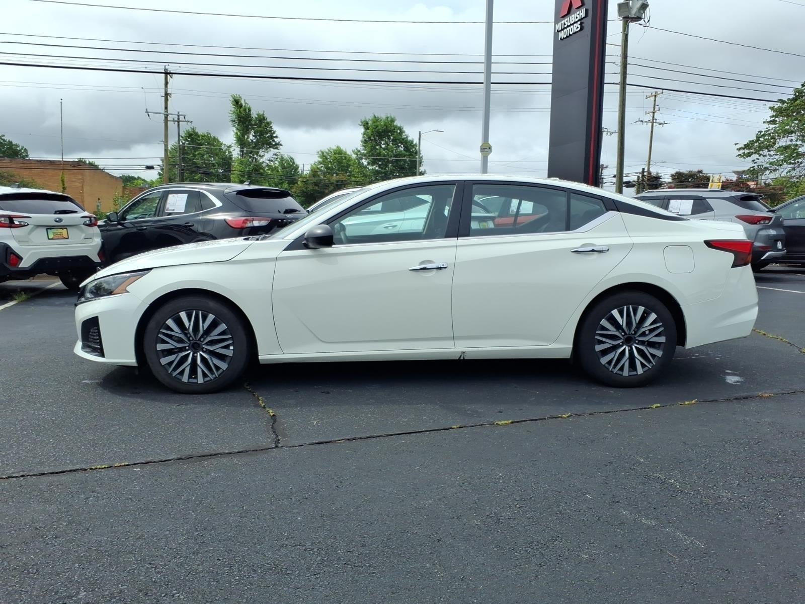 2025 Nissan Altima 2.5 SV