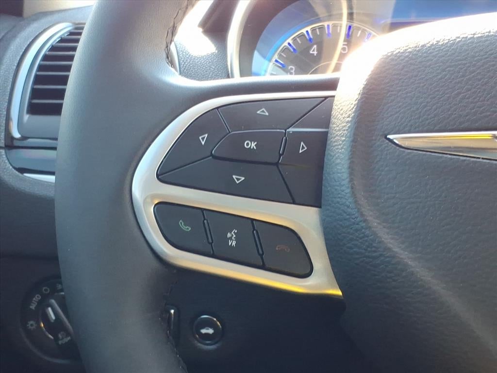 2023 Chrysler 300 Touring L