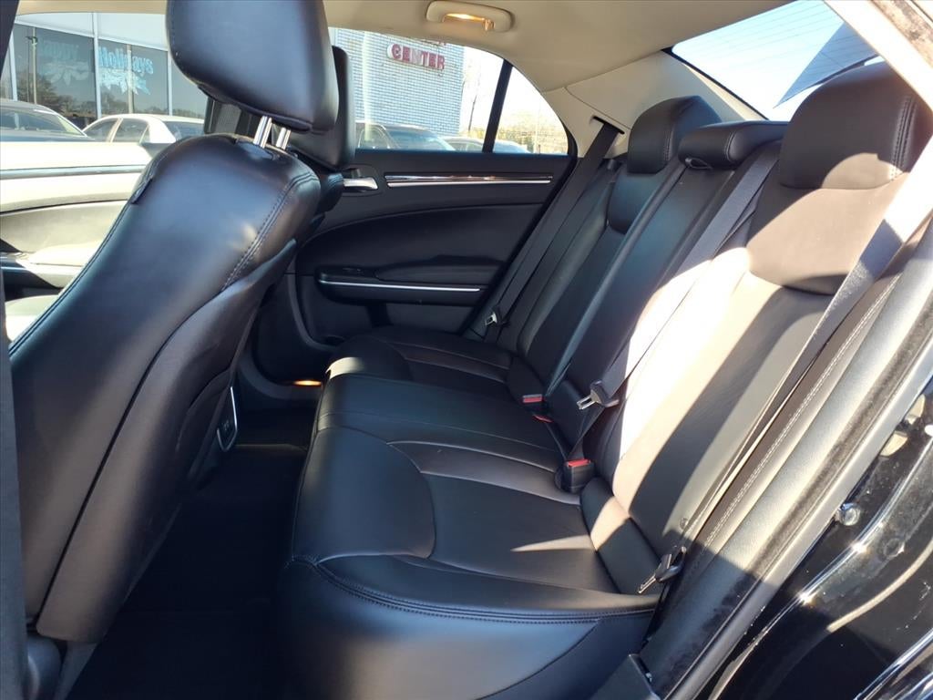 2023 Chrysler 300 Touring L