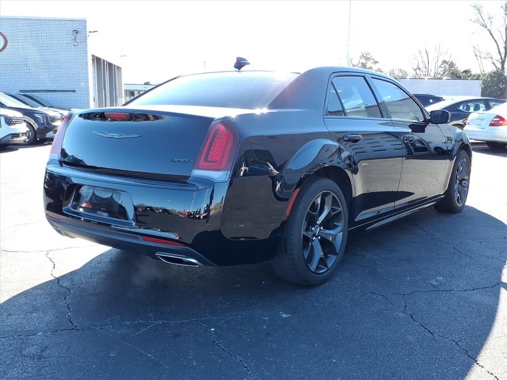 2023 Chrysler 300 Touring L