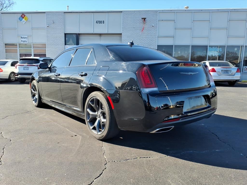 2023 Chrysler 300 Touring L