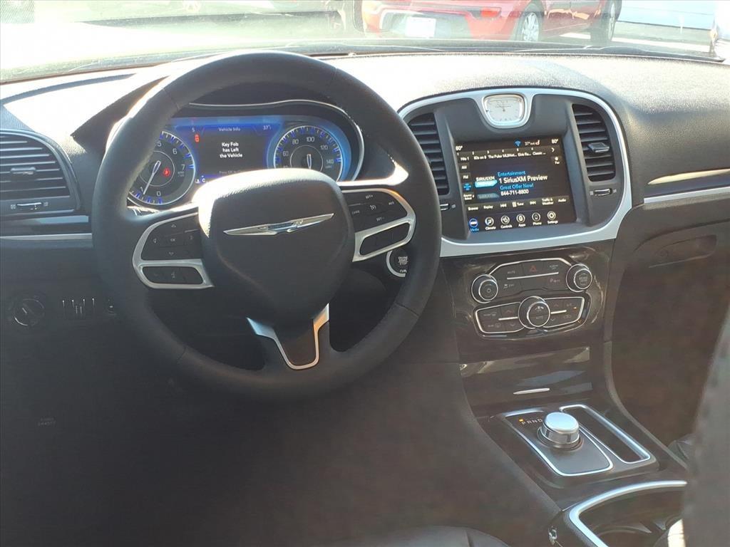 2023 Chrysler 300 Touring L