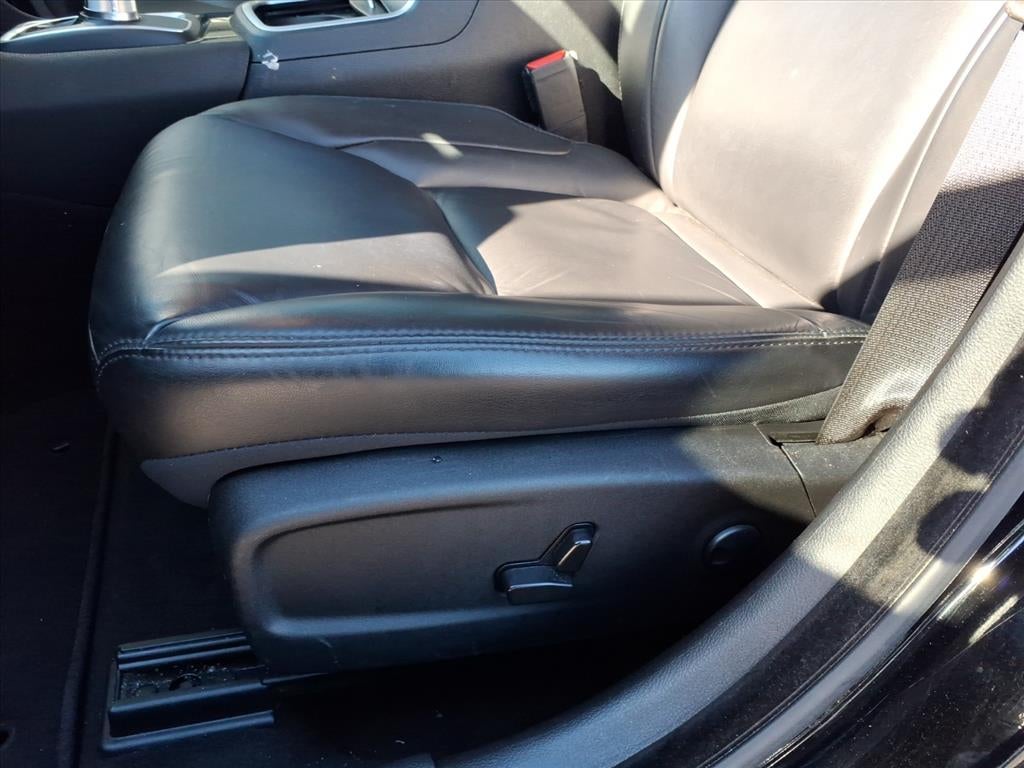 2023 Chrysler 300 Touring L