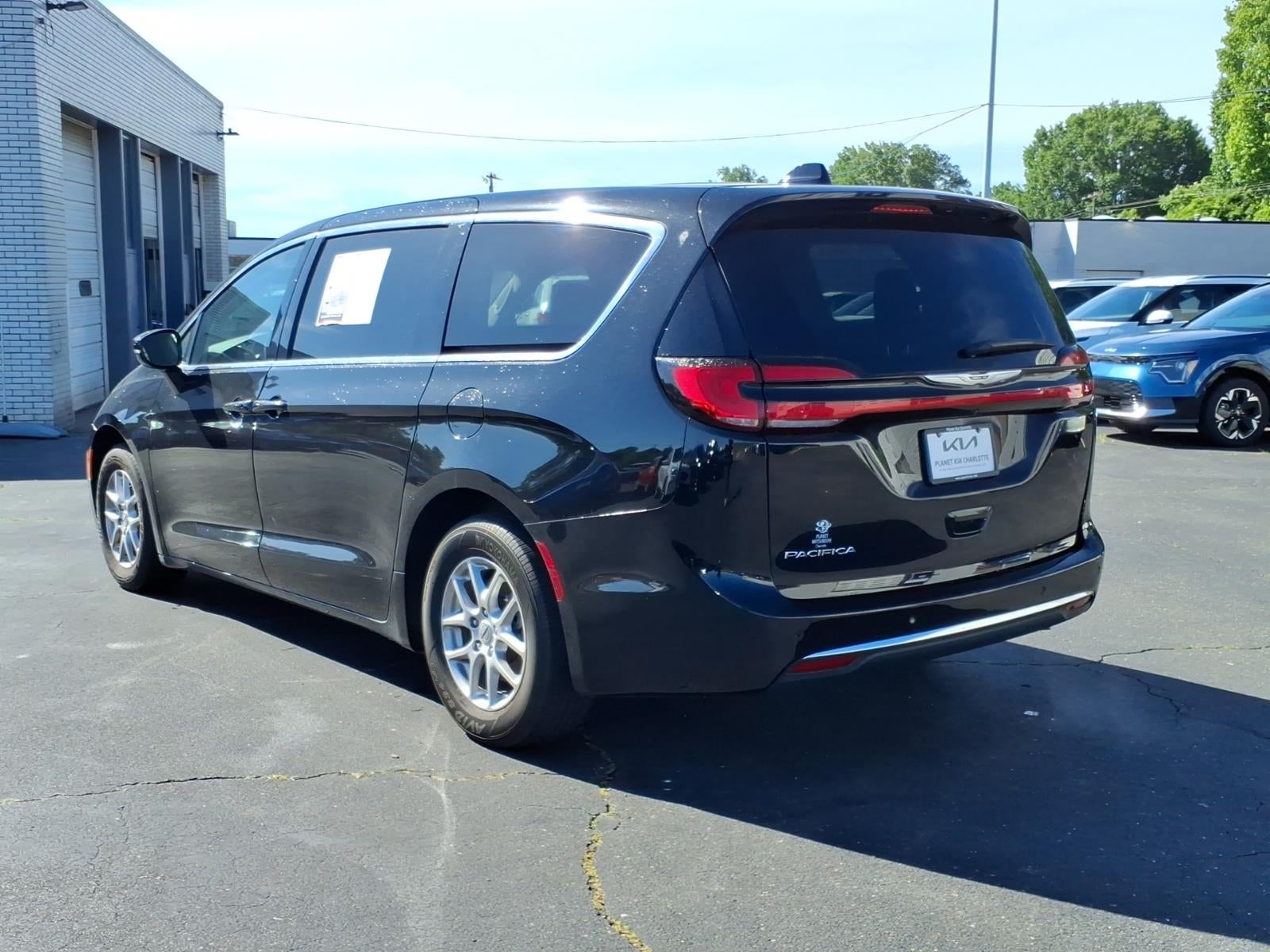 2024 Chrysler Pacifica Touring L