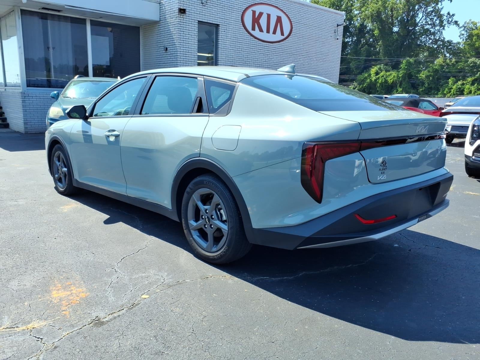 2025 Kia K4 LXS