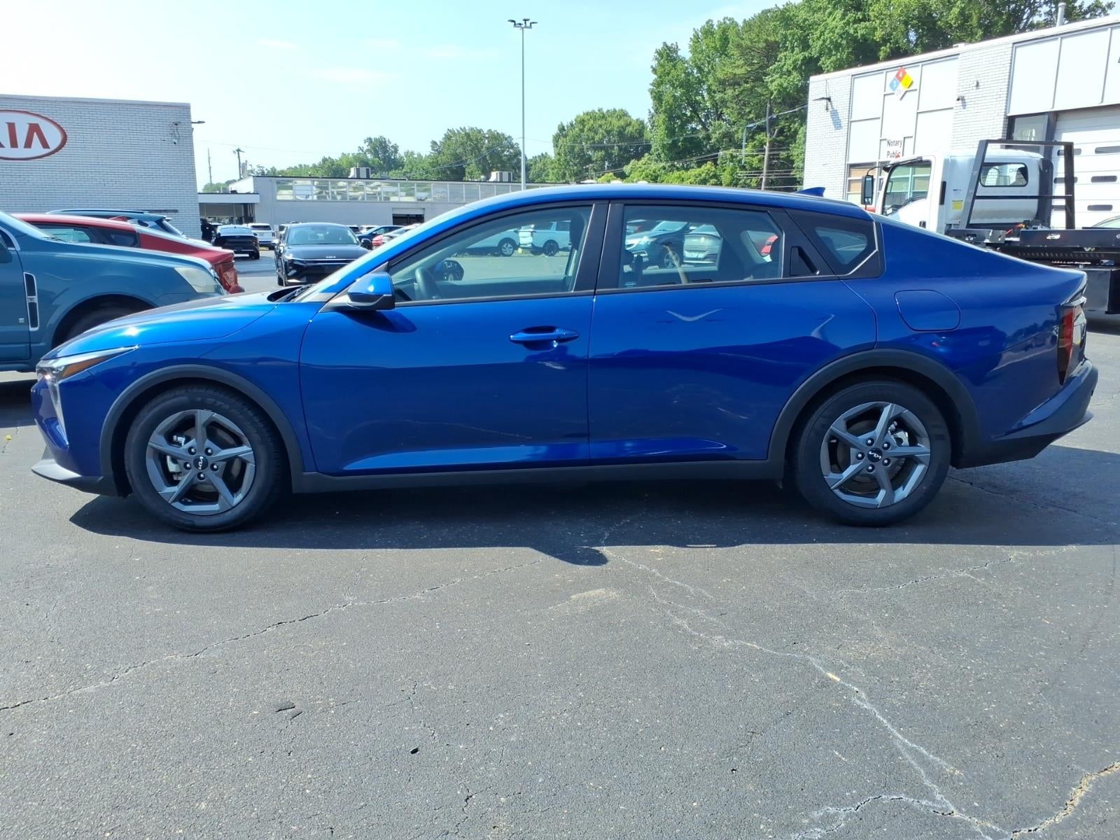 2025 Kia K4 LXS