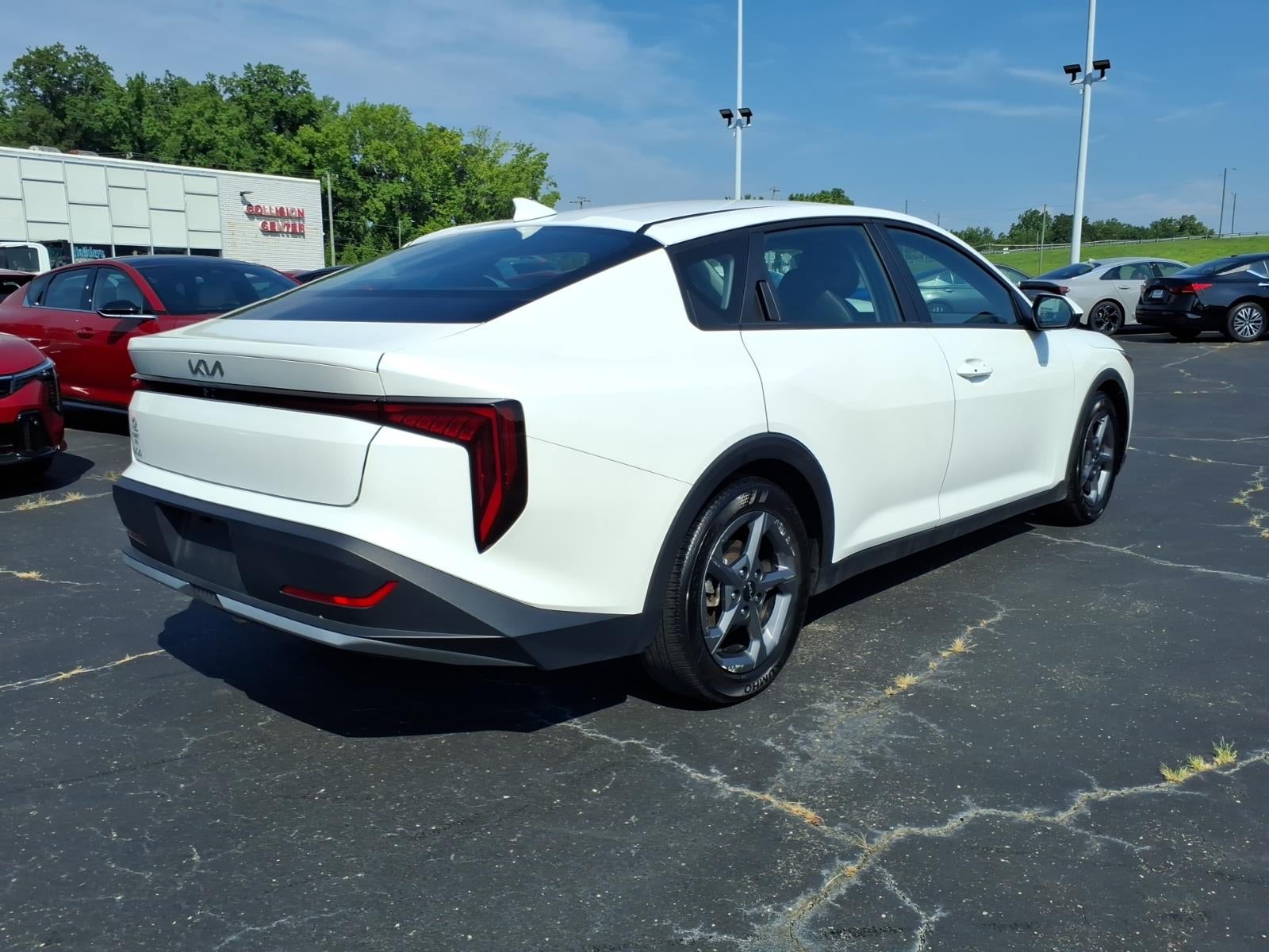 2025 Kia K4 LXS
