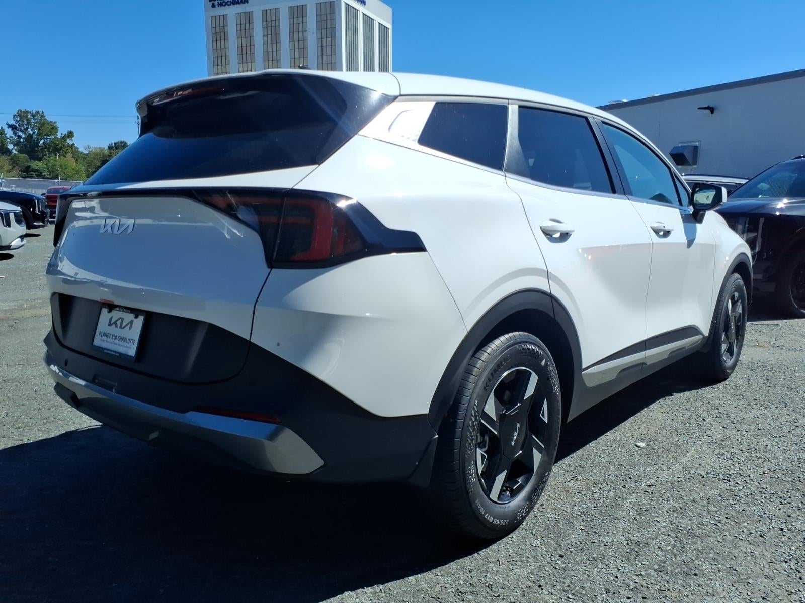 2027 Kia Sportage LX