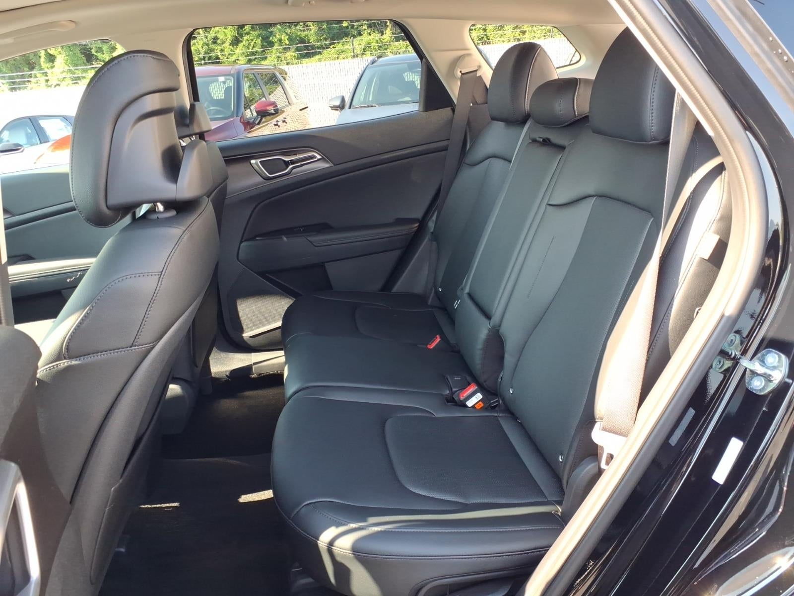 2027 Kia Sportage EX