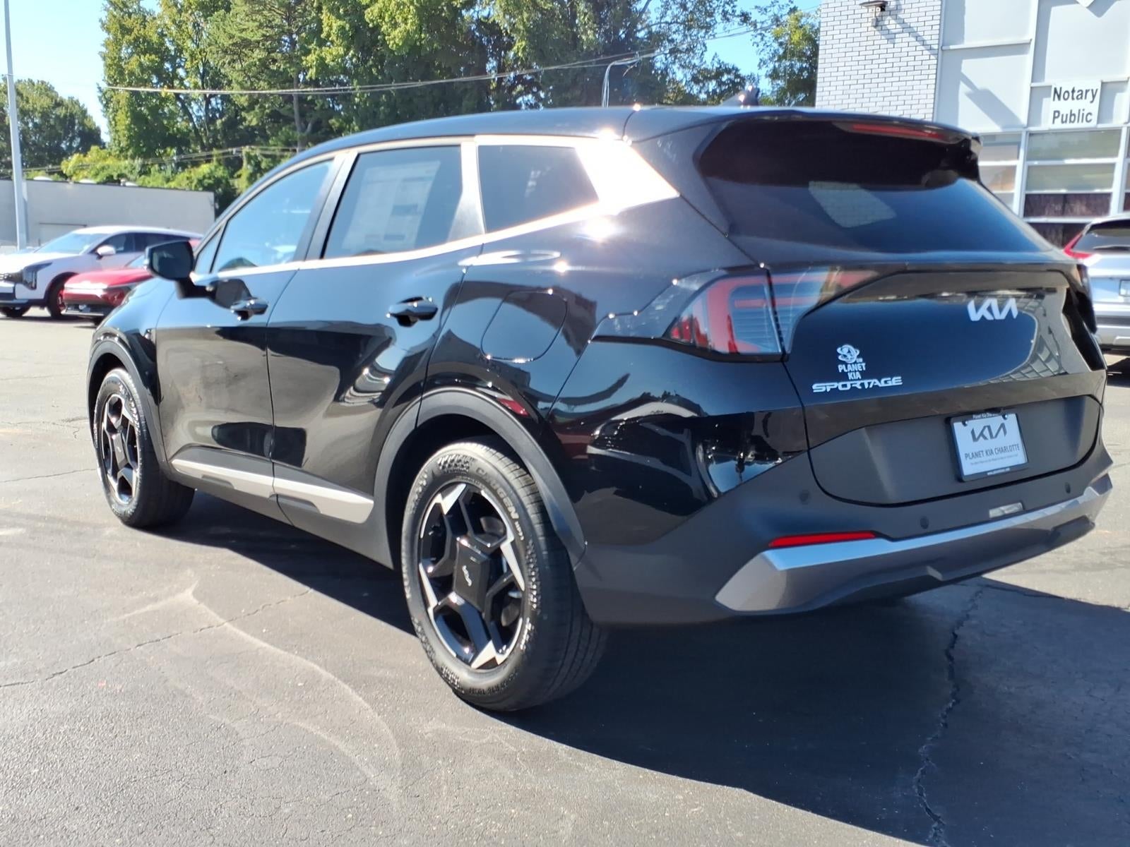2027 Kia Sportage EX