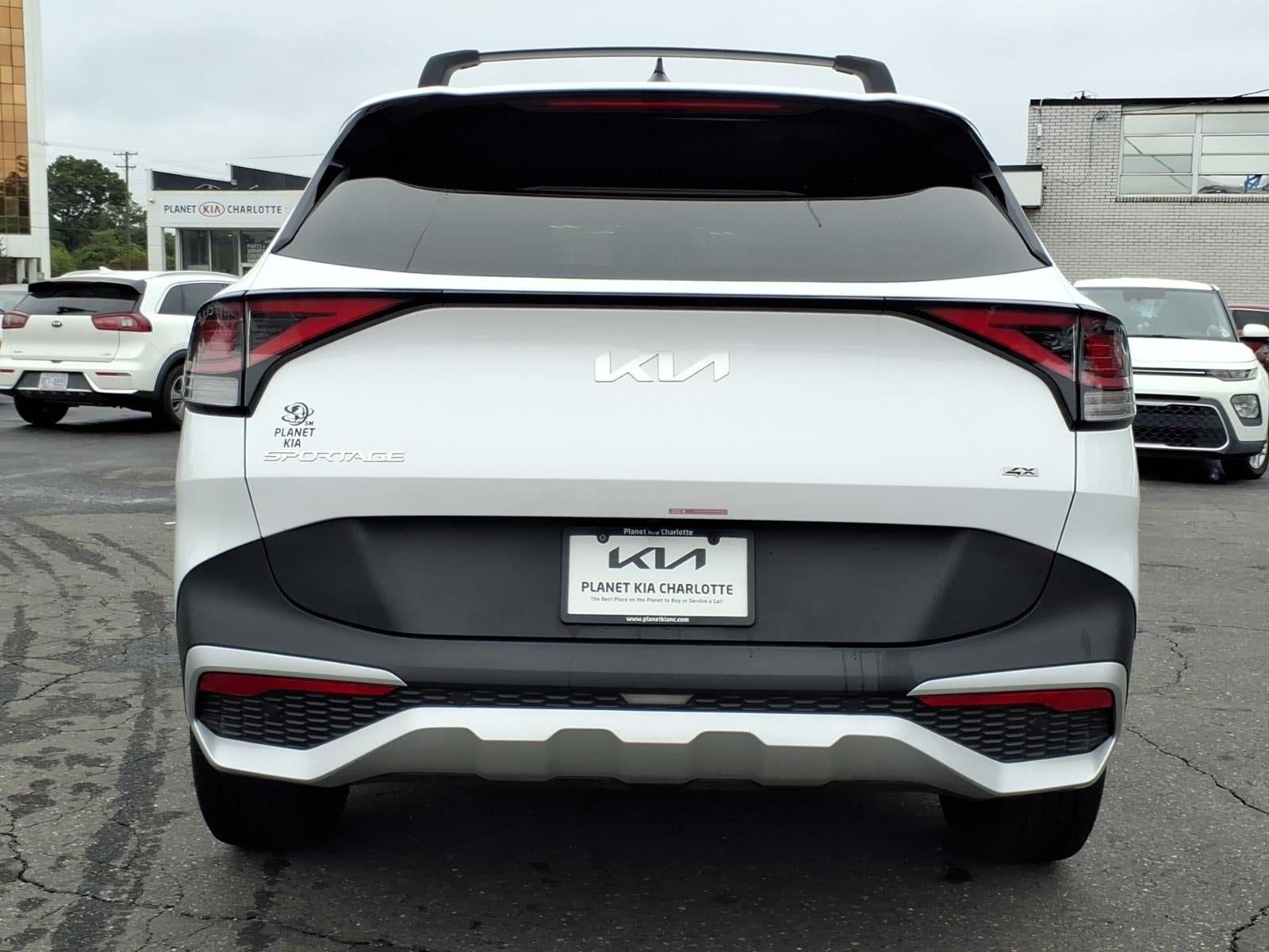 2025 Kia Sportage EX