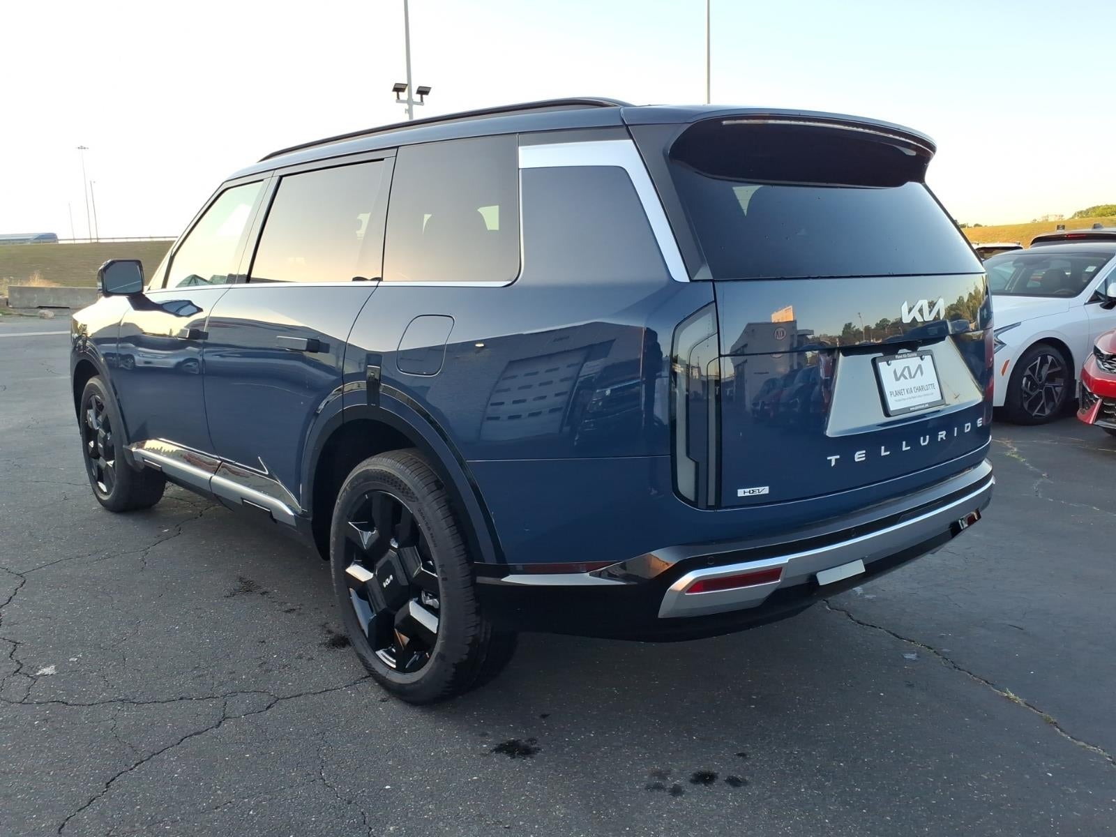 2027 Kia Telluride Hybrid SX