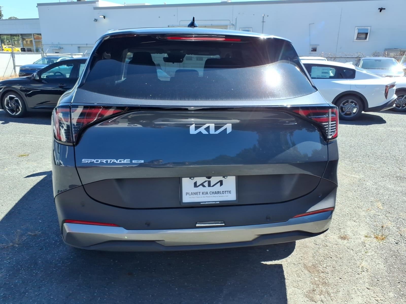 2027 Kia Sportage Hybrid LX