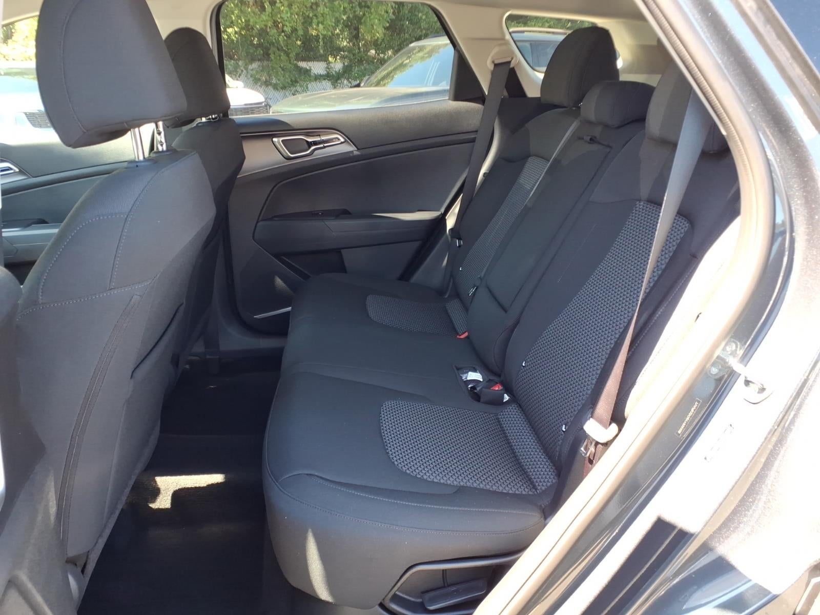 2027 Kia Sportage Hybrid LX