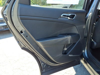 2027 Kia Sportage Hybrid LX