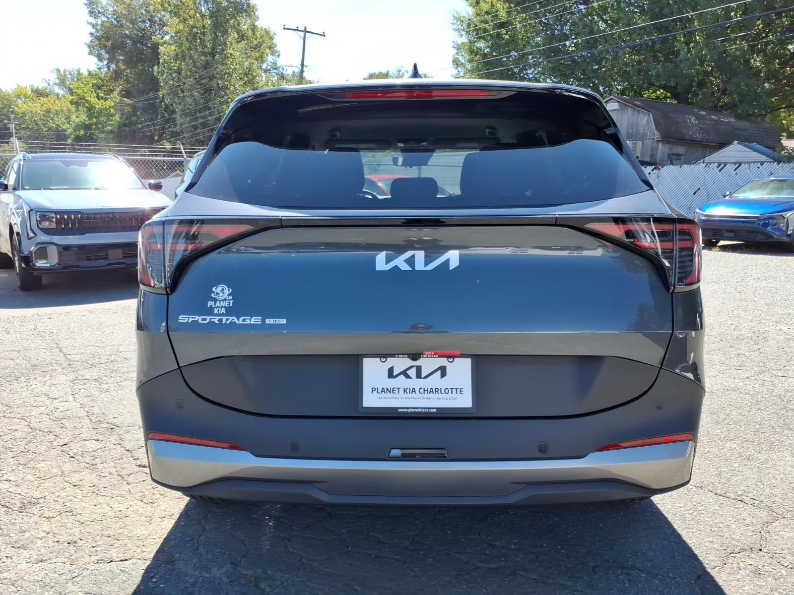 2027 Kia Sportage Hybrid LX
