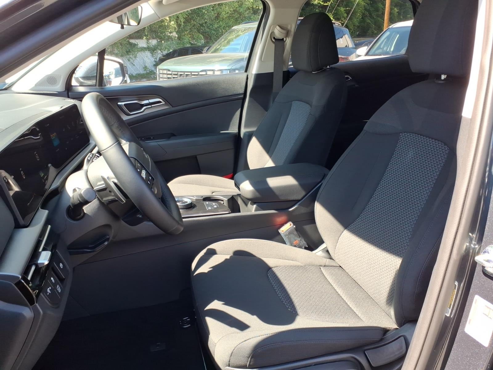 2027 Kia Sportage Hybrid LX