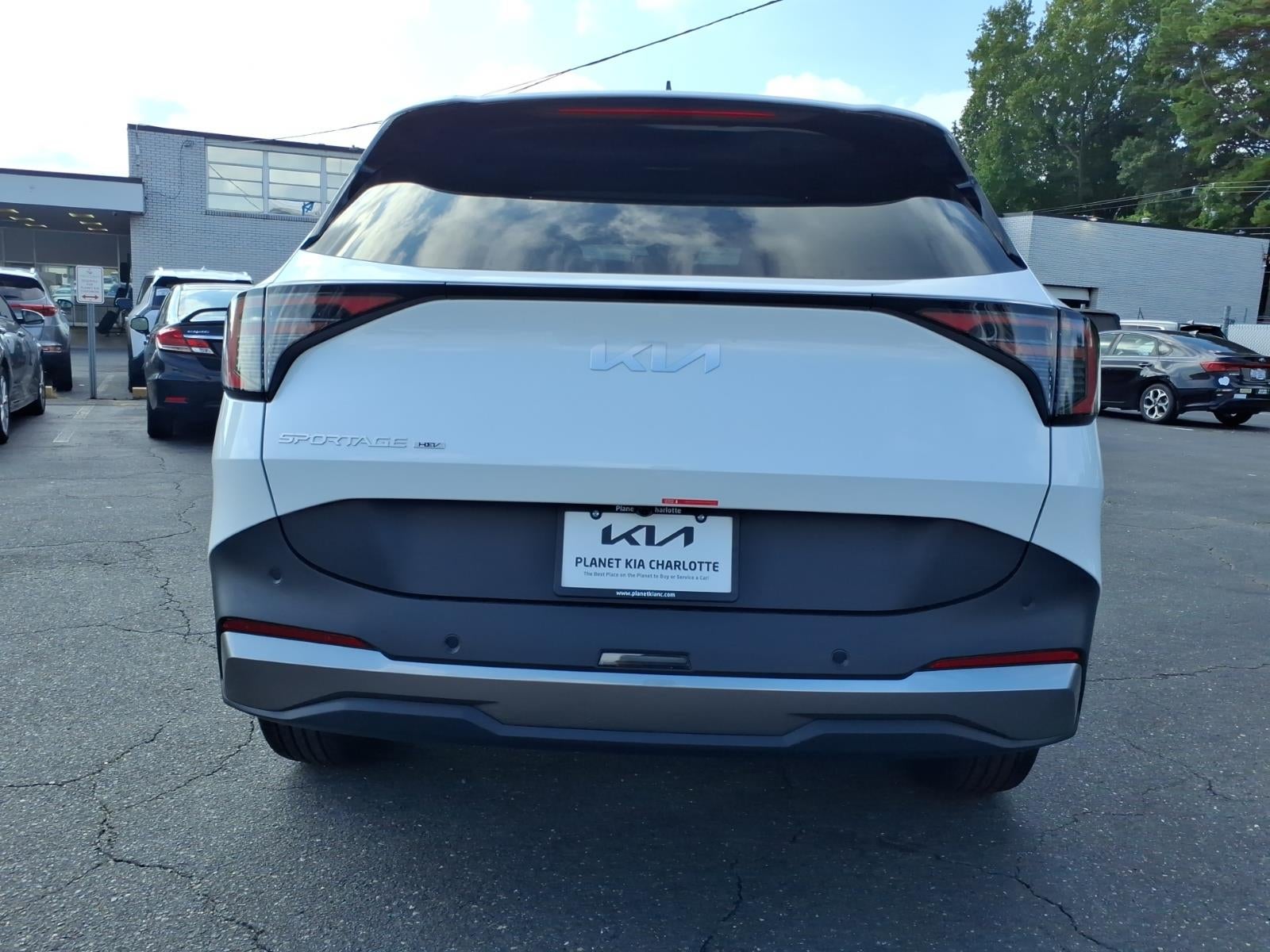 2027 Kia Sportage Hybrid LX