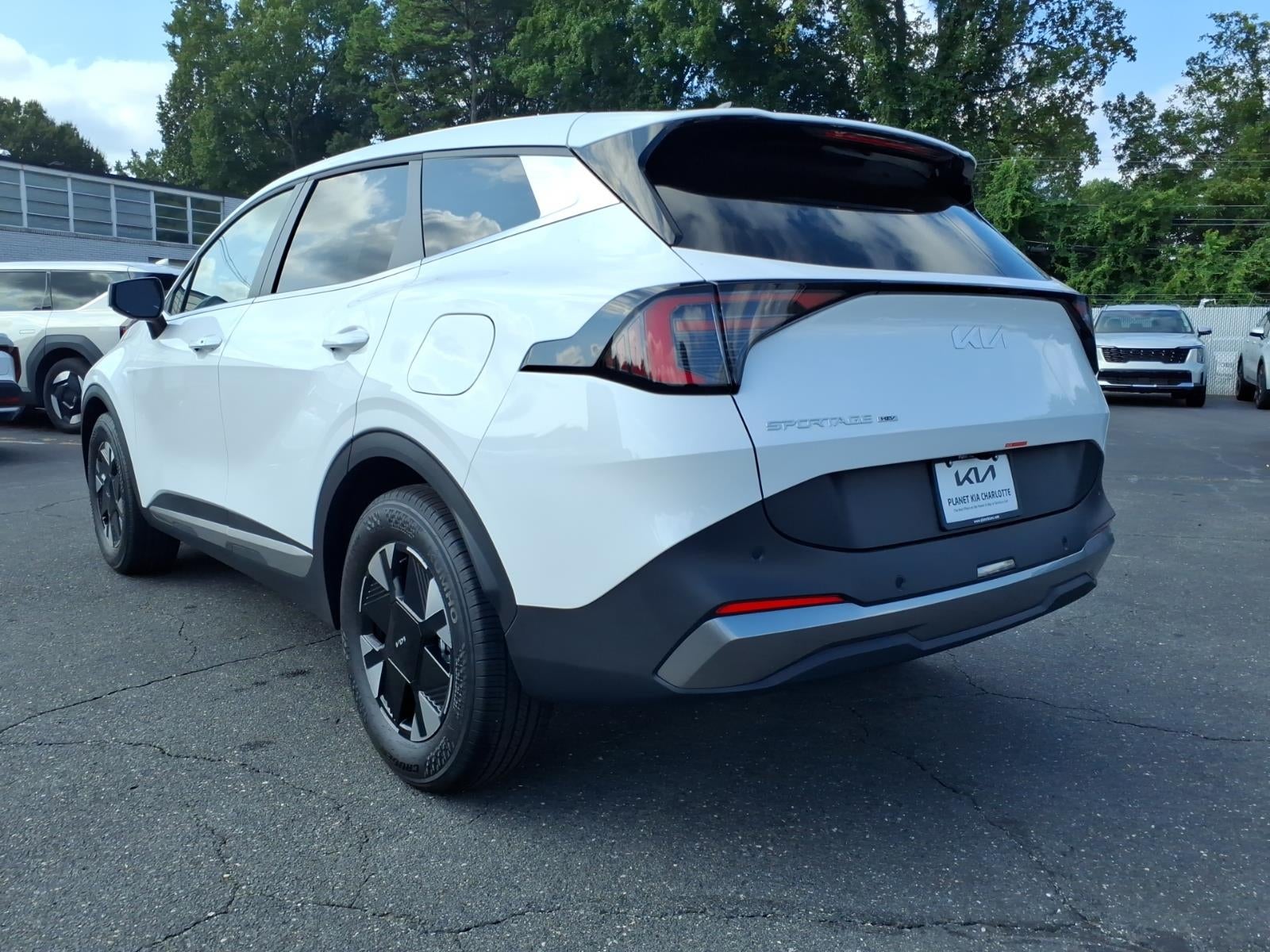 2027 Kia Sportage Hybrid LX