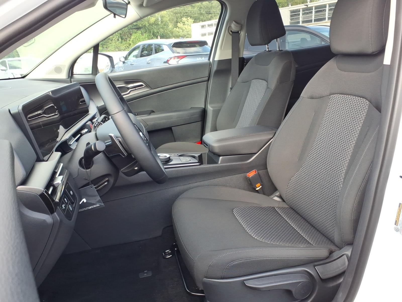 2027 Kia Sportage Hybrid LX