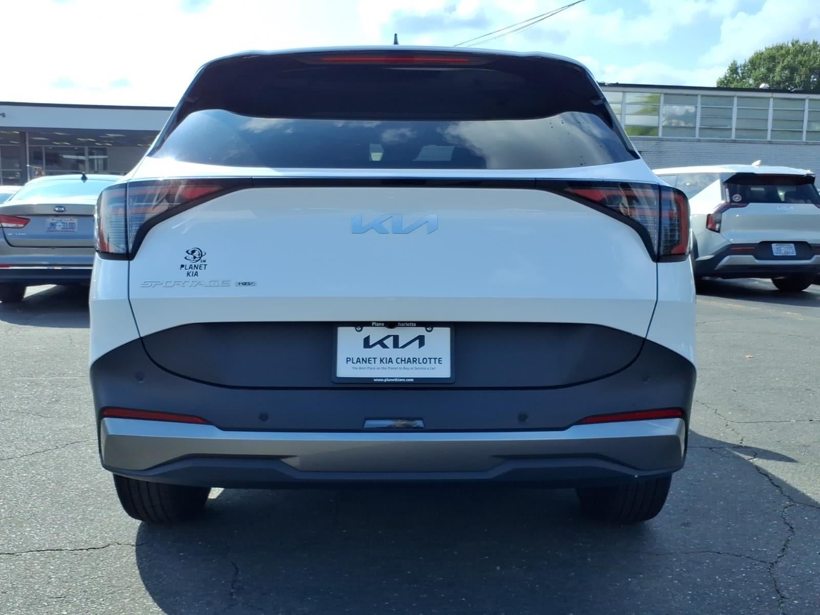 2027 Kia Sportage Hybrid LX