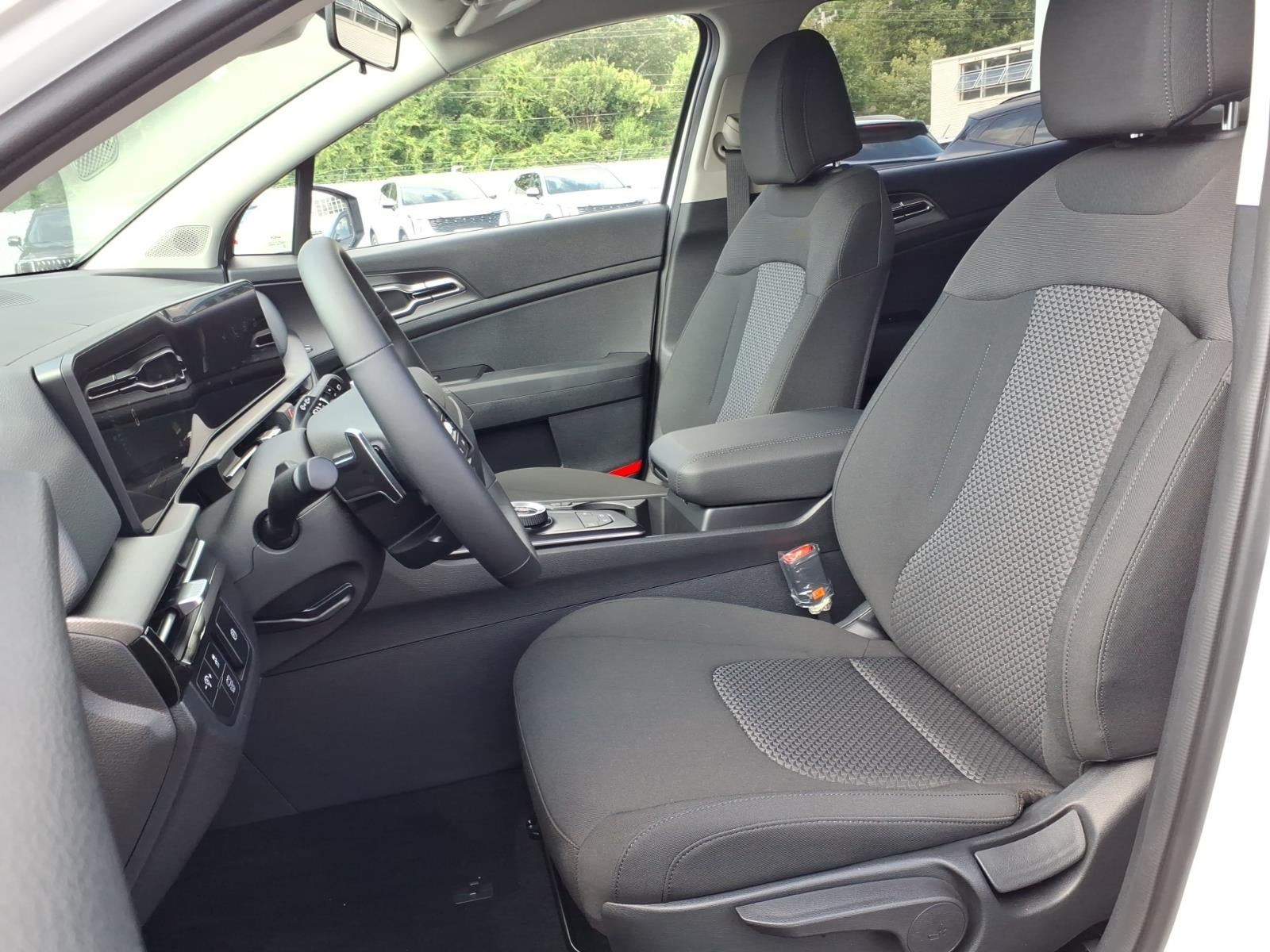 2027 Kia Sportage Hybrid LX
