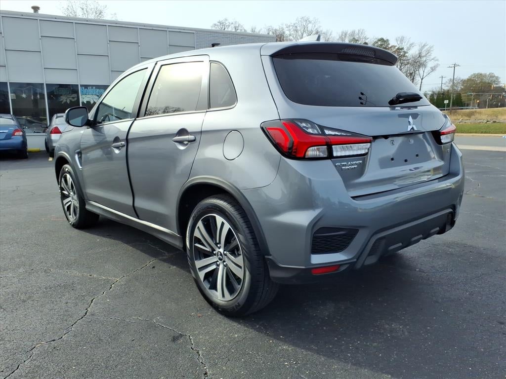 2025 Mitsubishi Outlander Sport LE