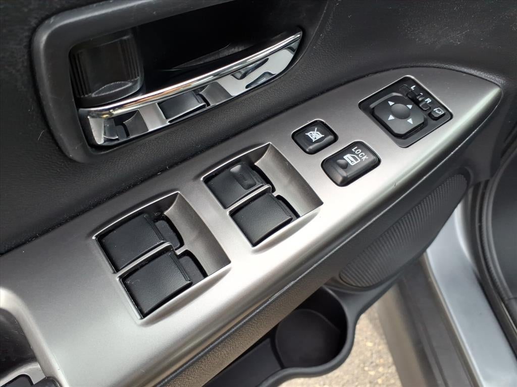 2025 Mitsubishi Outlander Sport LE