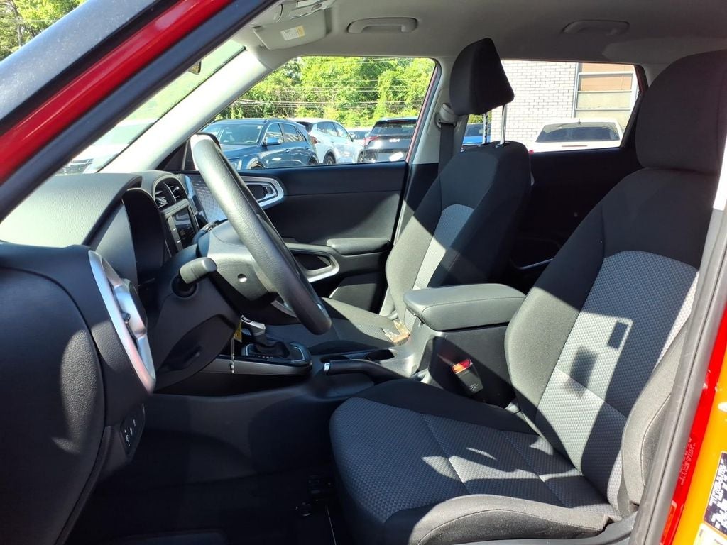 2025 Kia Soul LX