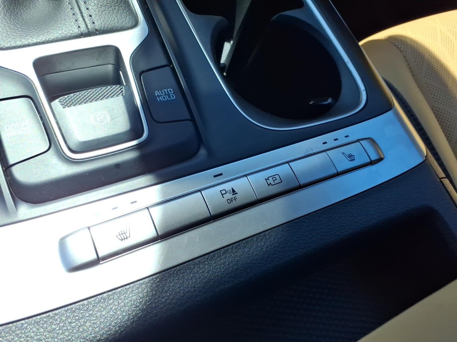 2023 Kia Carnival LX Seat Package