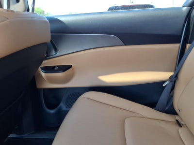 2023 Kia Carnival LX Seat Package