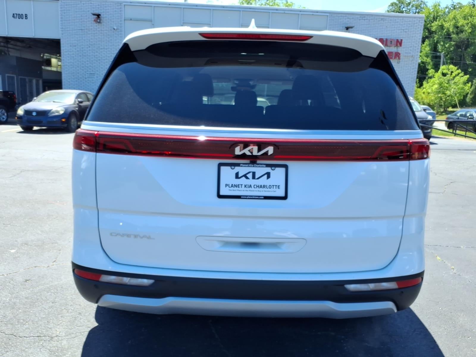 2023 Kia Carnival LX Seat Package
