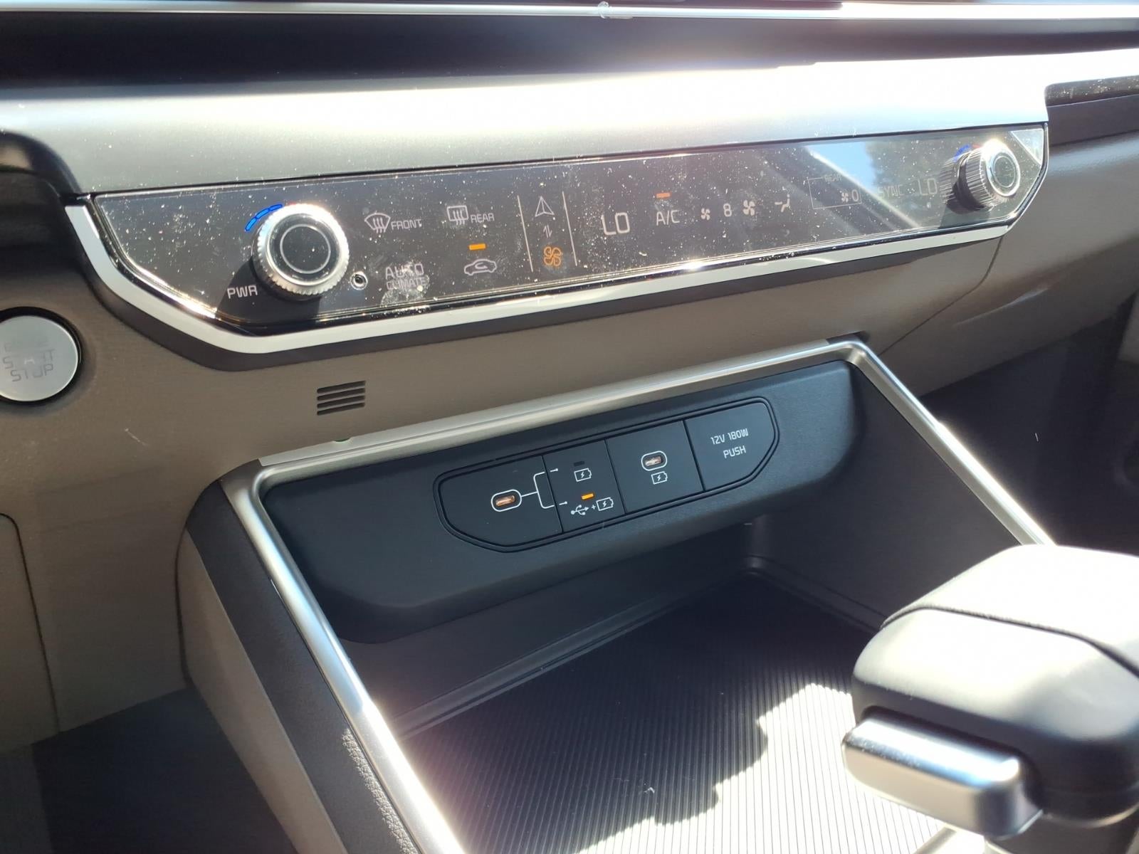 2026 Kia Carnival LXS
