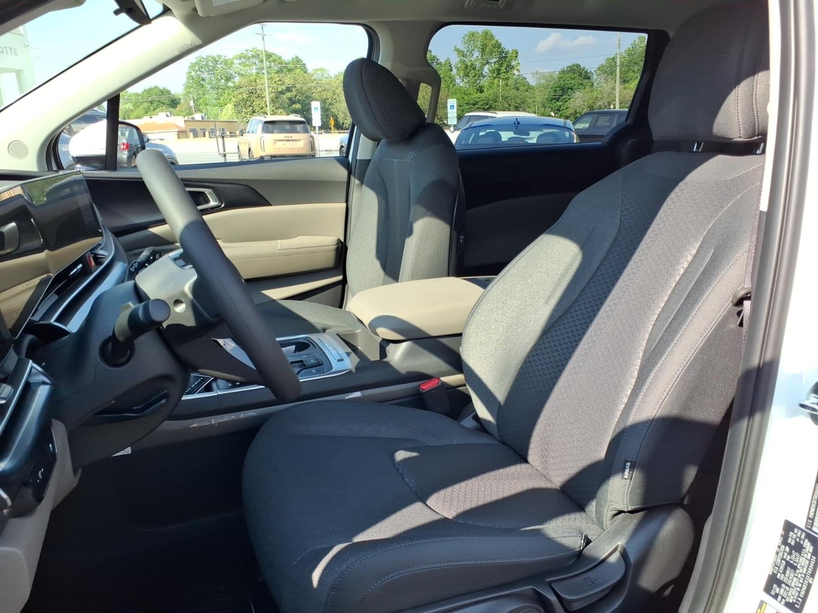 2026 Kia Carnival LX