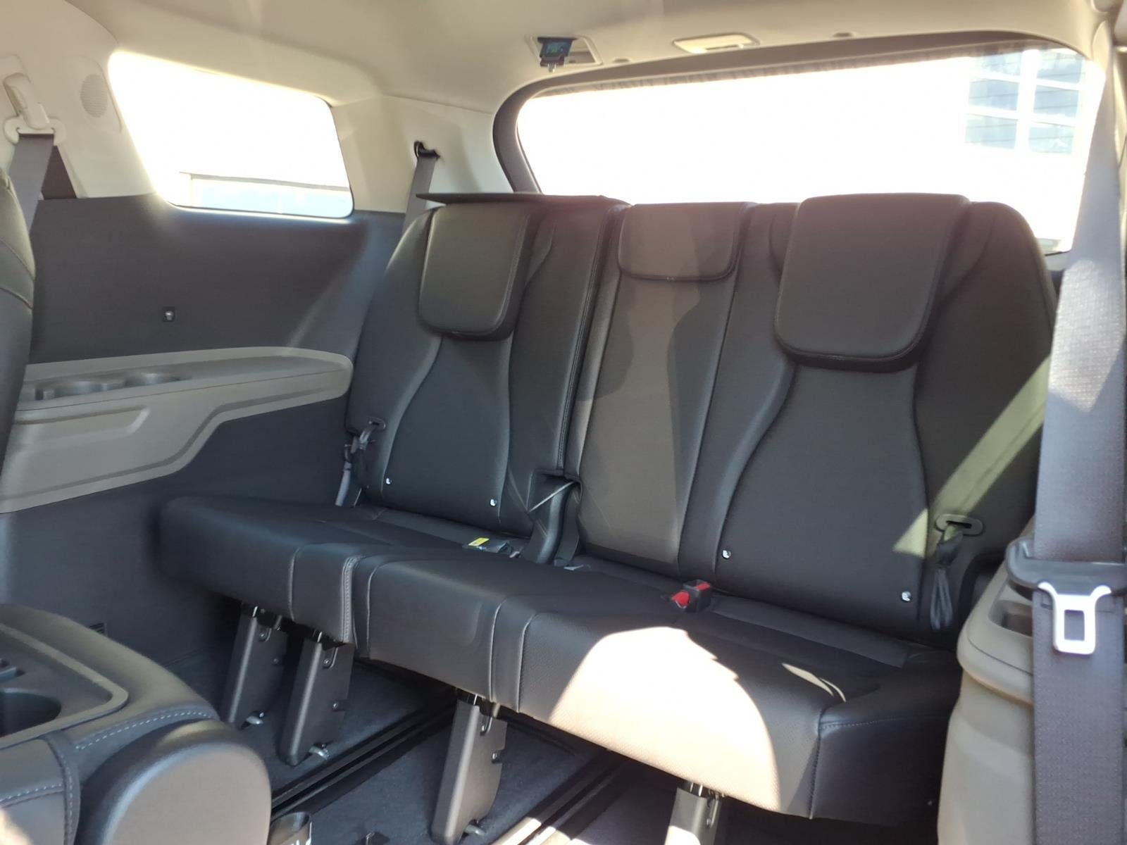 2026 Kia Carnival Hybrid LXS