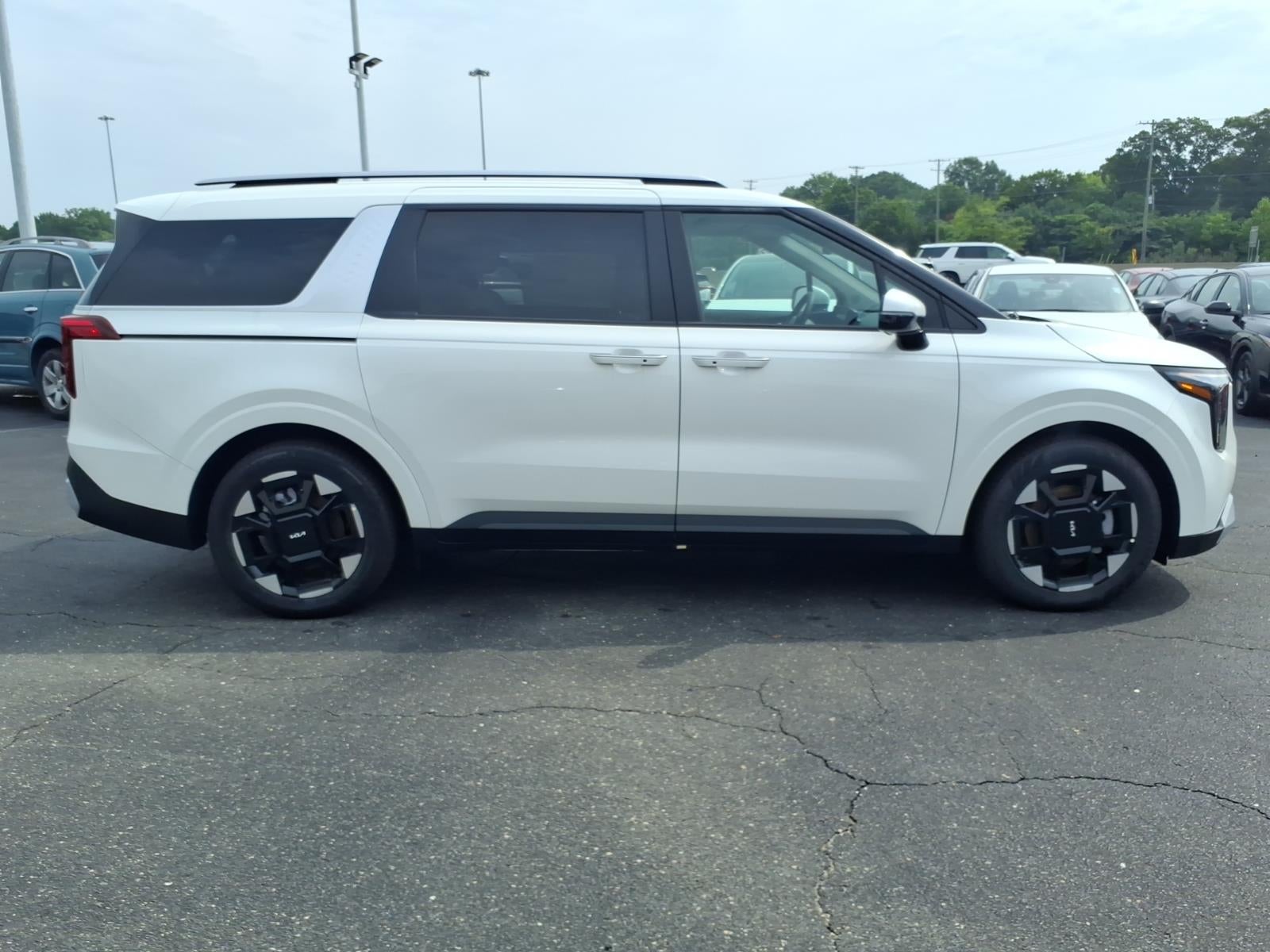 2026 Kia Carnival EX