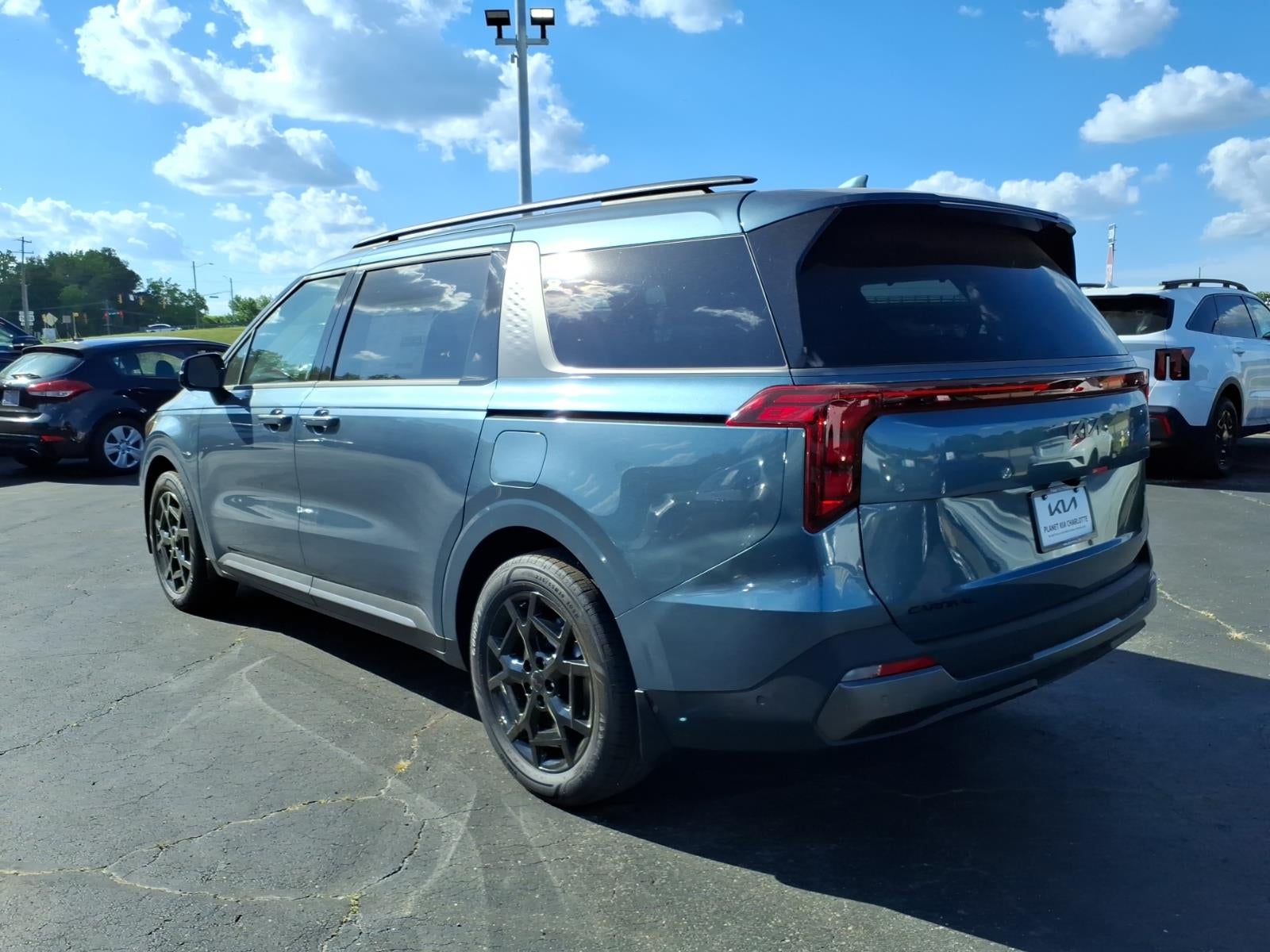 2026 Kia Carnival Hybrid SX