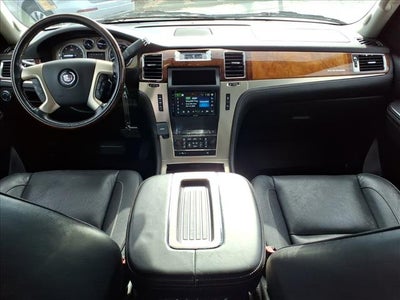 2013 Cadillac Escalade Platinum Edition