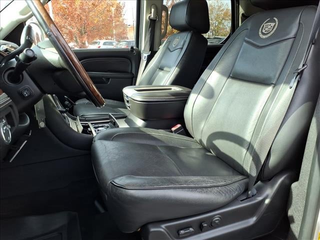 2013 Cadillac Escalade Platinum Edition