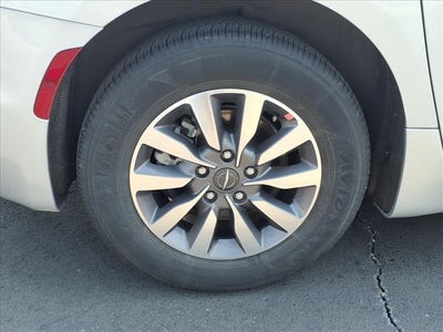 2024 Chrysler Pacifica Hybrid Select