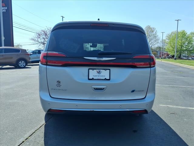 2024 Chrysler Pacifica Hybrid Select