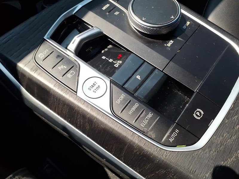 2024 BMW 3 Series 330e