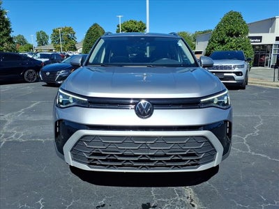 2025 Volkswagen Taos SE