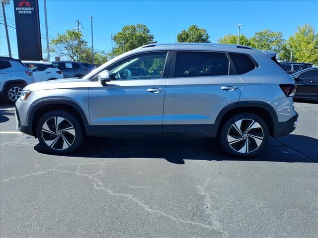2025 Volkswagen Taos SE