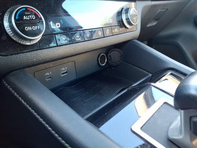 2023 Mitsubishi Outlander SE Black Edition