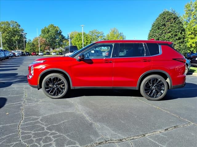 2023 Mitsubishi Outlander SE Black Edition