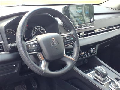 2022 Mitsubishi Outlander SE Launch Edition