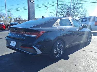 2024 Hyundai Elantra Limited