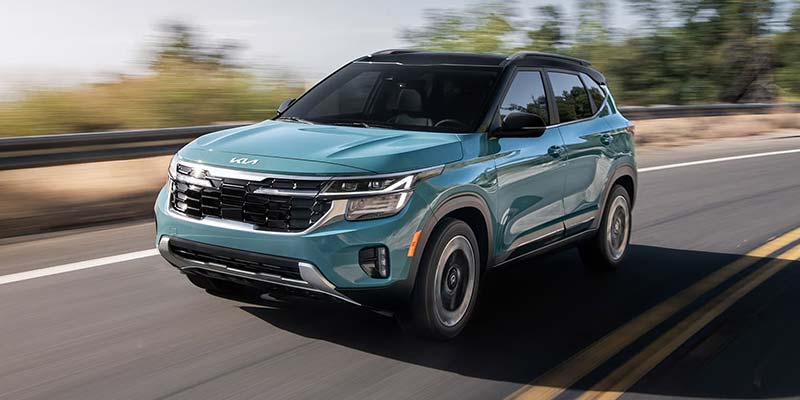 2026 Kia Seltos Driving at High SPeeds